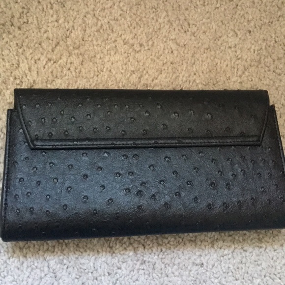 Black Clutch - Picture 3 of 3